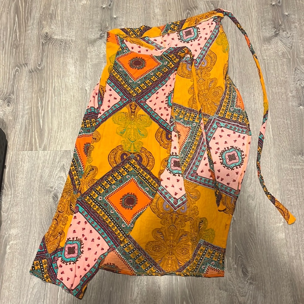 Tie beach cover up